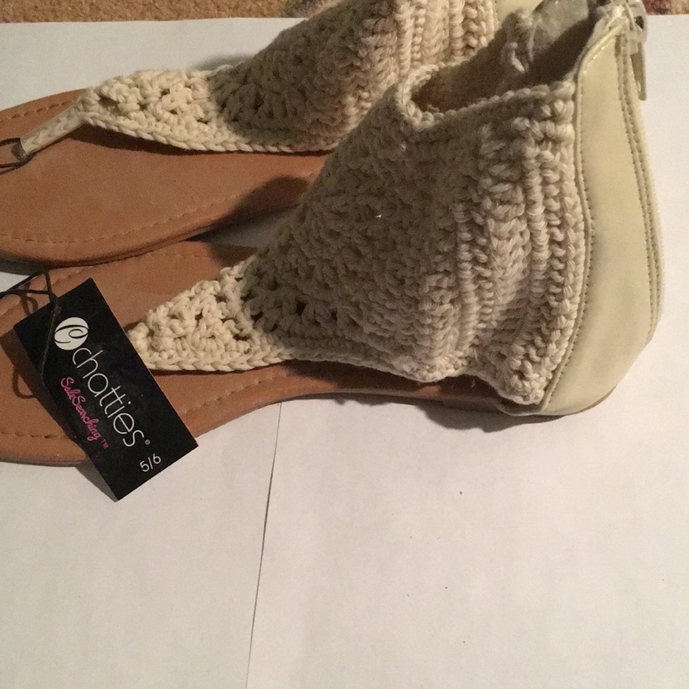 NWT Chatties Summer crocheted sandals